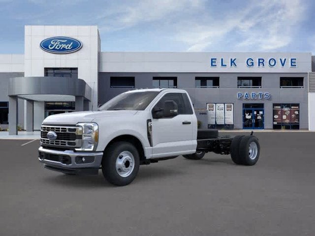 2026 Ford Super Duty F-350 DRW XL