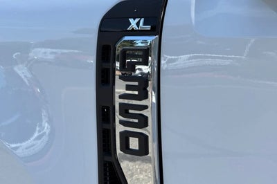 2026 Ford Super Duty F-350 DRW XL