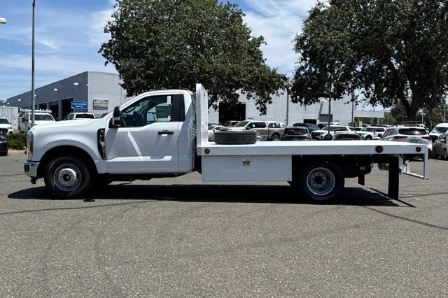 2026 Ford Super Duty F-350 DRW XL