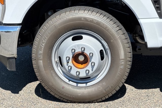 2025 Ford Super Duty F-350 DRW XL