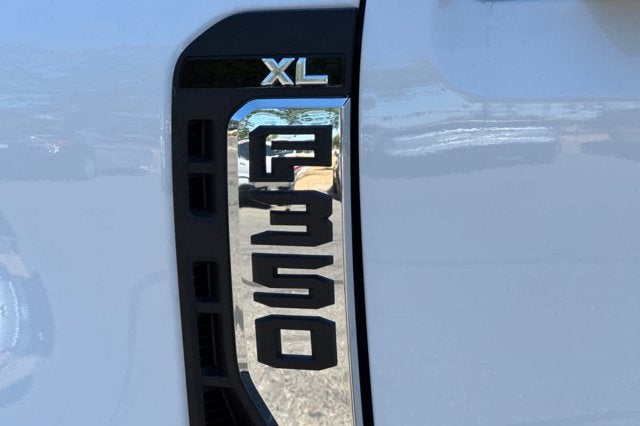 2025 Ford Super Duty F-350 DRW XL