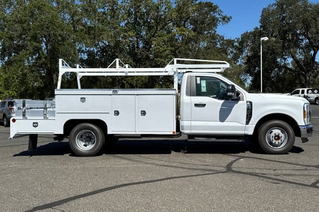 2025 Ford Super Duty F-350 DRW XL