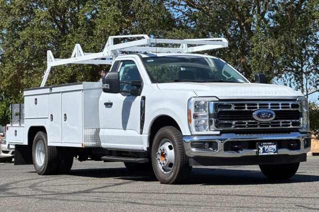 2025 Ford Super Duty F-350 DRW XL