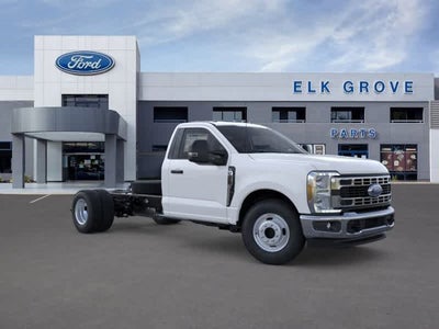 2026 Ford Super Duty F-350 DRW XL
