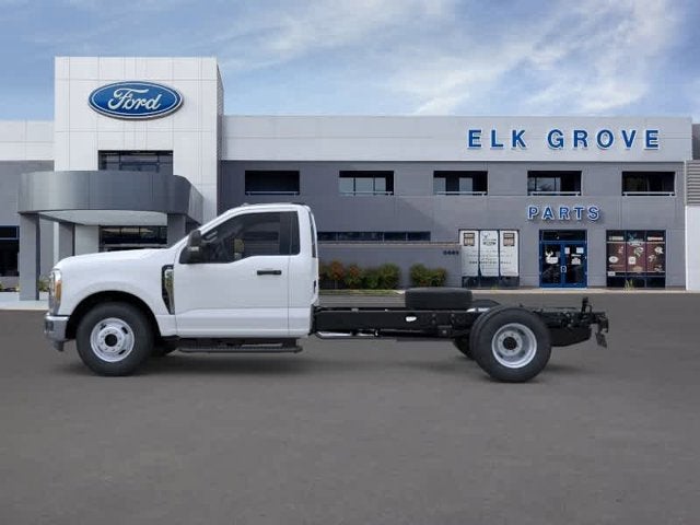2026 Ford Super Duty F-350 DRW XL