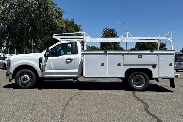 2026 Ford Super Duty F-350 DRW XL