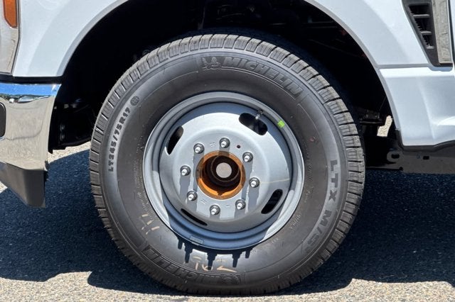 2026 Ford Super Duty F-350 DRW XL