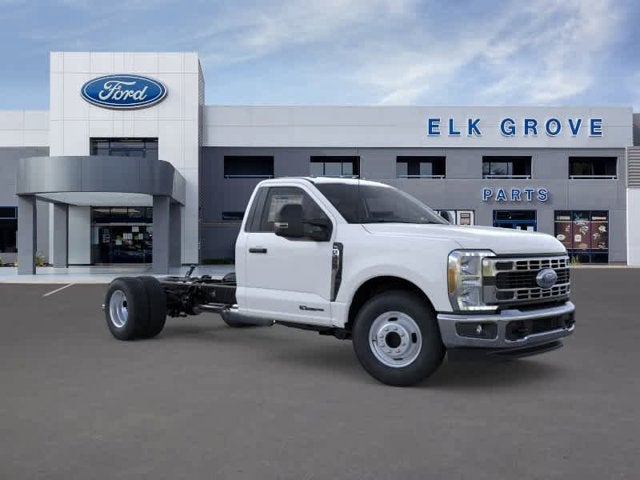 2026 Ford Super Duty F-350 DRW XL