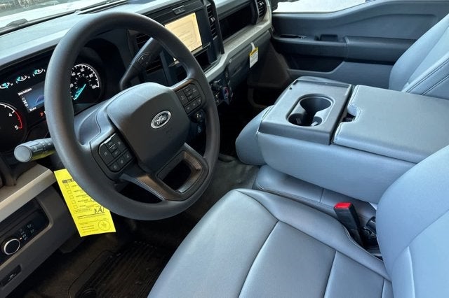 2025 Ford Super Duty F-350 DRW XL