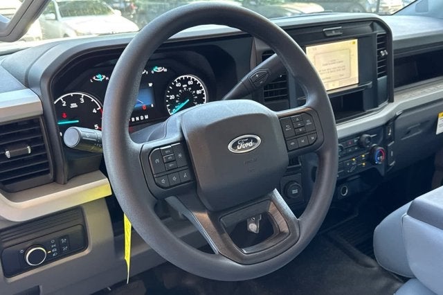 2025 Ford Super Duty F-350 DRW XL