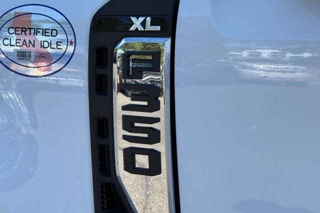2025 Ford Super Duty F-350 DRW XL