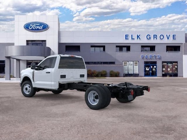 2026 Ford Super Duty F-350 DRW XL
