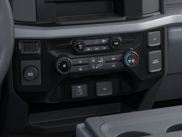 2026 Ford Super Duty F-450 DRW XLT