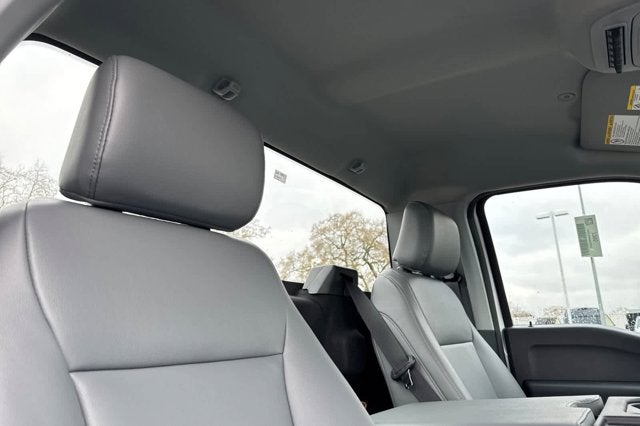 2024 Ford Super Duty F-550 DRW XL