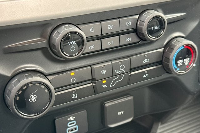 2024 Ford Super Duty F-550 DRW XL