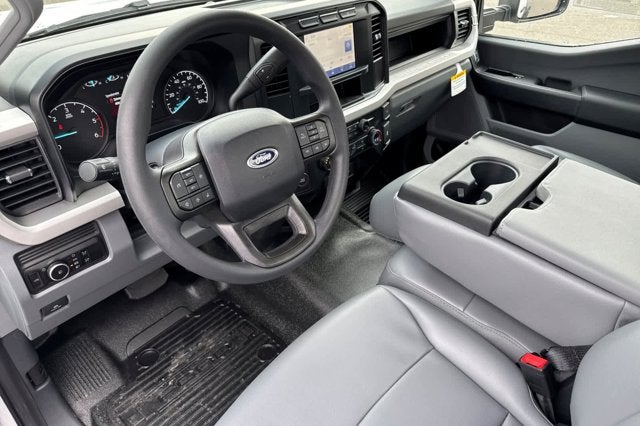 2024 Ford Super Duty F-550 DRW XL