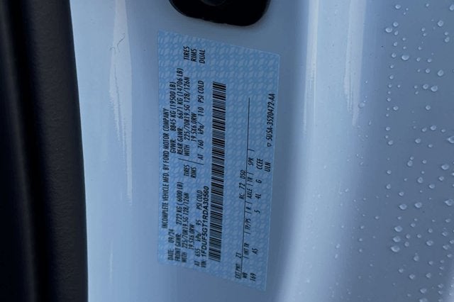 2024 Ford Super Duty F-550 DRW XL