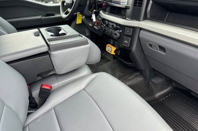 2026 Ford Super Duty F-550 DRW XLT