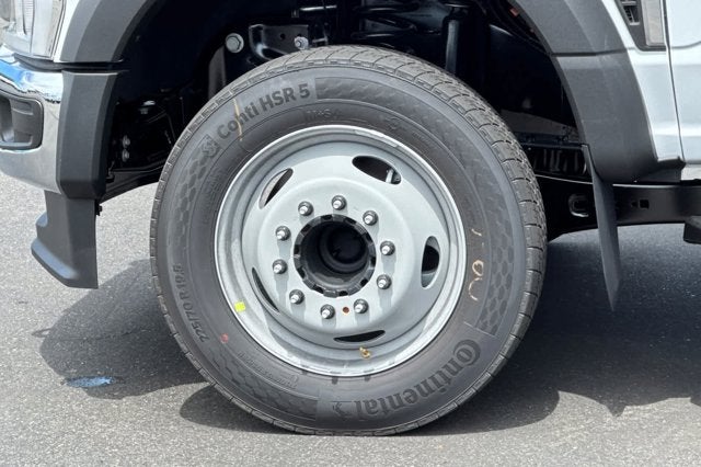 2026 Ford Super Duty F-550 DRW XLT