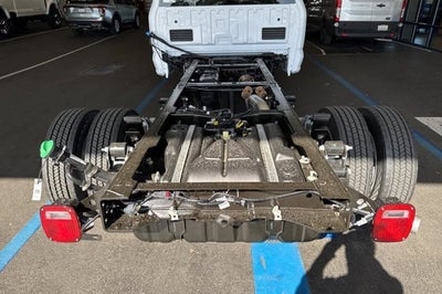2025 Ford Super Duty F-550 DRW XL