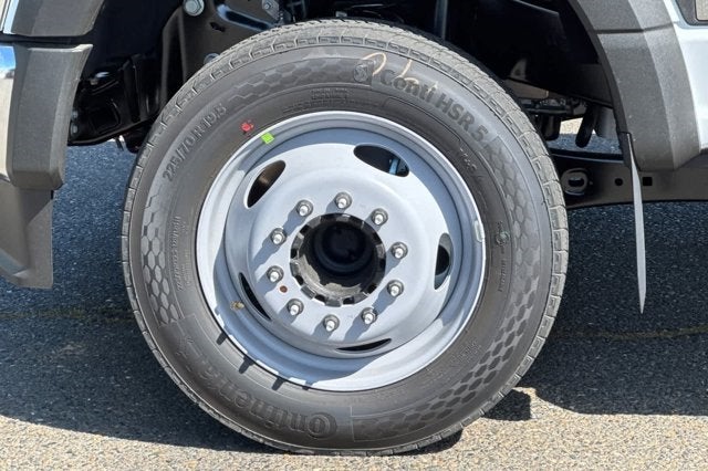 2025 Ford Super Duty F-550 DRW XL