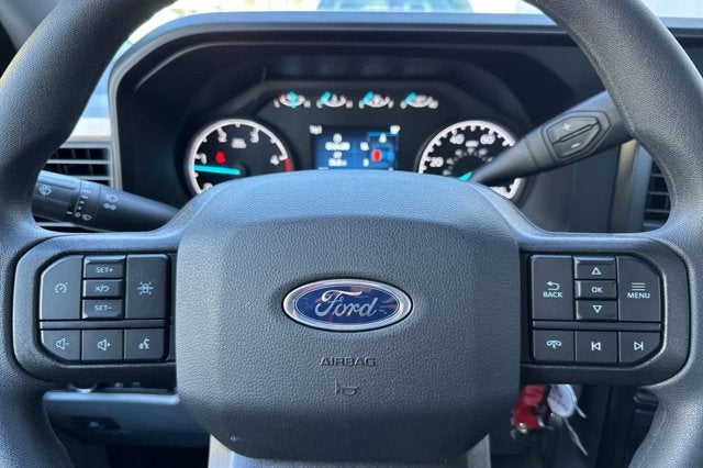 2025 Ford Super Duty F-550 DRW XL