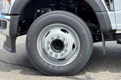 2026 Ford Super Duty F-550 DRW XLT