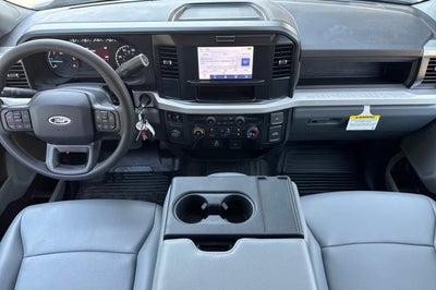 2025 Ford Super Duty F-550 DRW XL