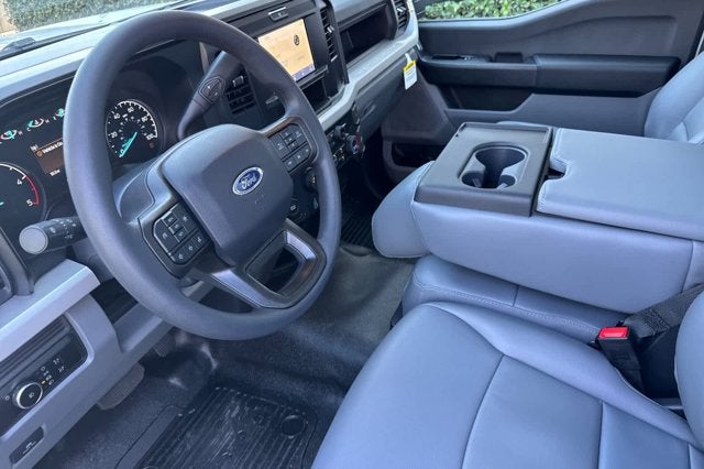 2026 Ford Super Duty F-550 DRW XL