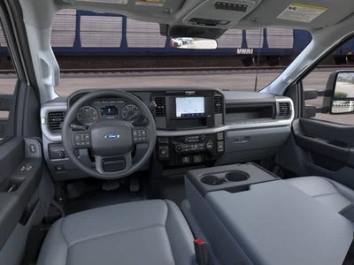 2026 Ford Super Duty F-550 DRW XL