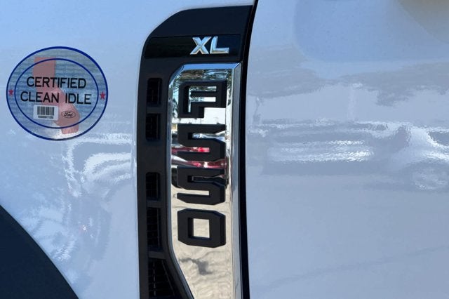 2026 Ford Super Duty F-550 DRW XL
