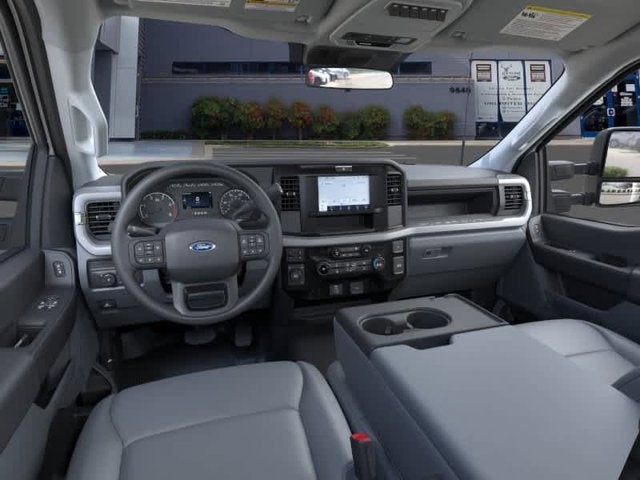 2026 Ford Super Duty F-550 DRW XLT