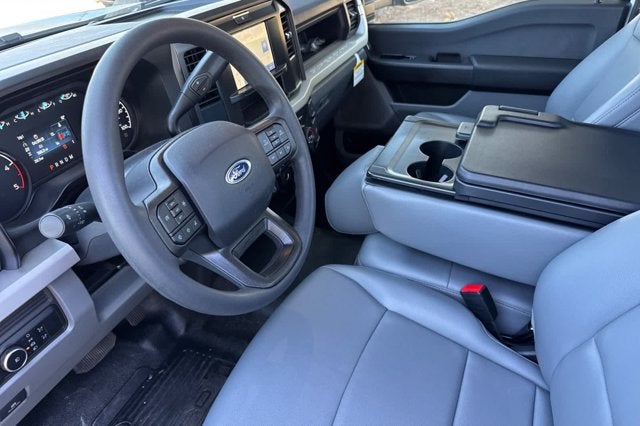 2026 Ford Super Duty F-550 DRW XL
