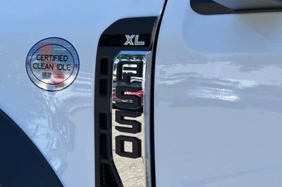 2026 Ford Super Duty F-550 DRW XL