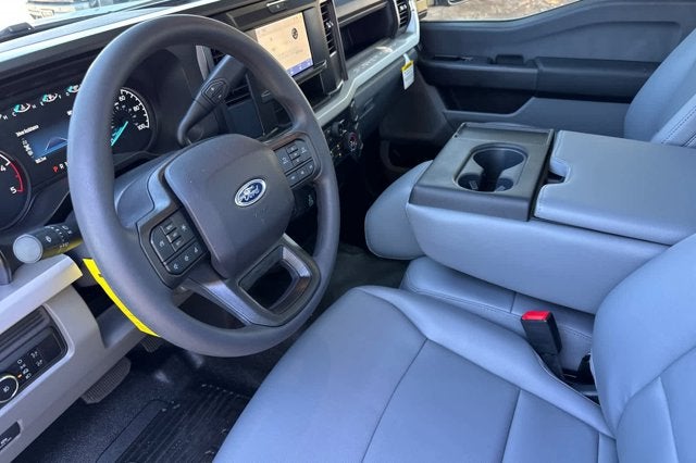 2026 Ford Super Duty F-550 DRW XL