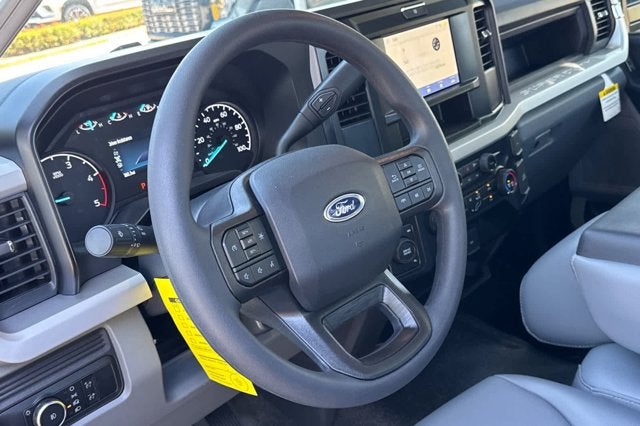 2026 Ford Super Duty F-550 DRW XL