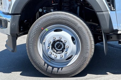 2026 Ford Super Duty F-550 DRW XLT