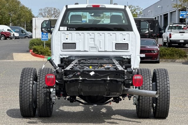 2025 Ford Super Duty F-550 DRW XL