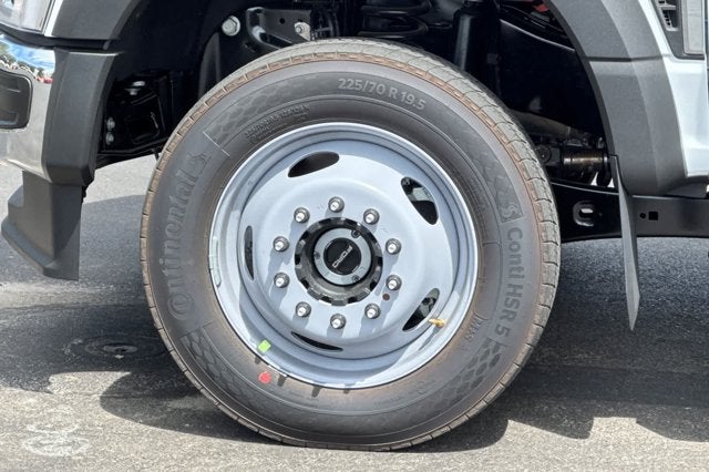 2026 Ford Super Duty F-550 DRW XL