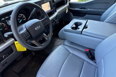 2025 Ford Super Duty F-550 DRW XL