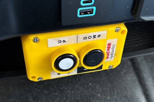 2025 Ford Super Duty F-550 DRW XL