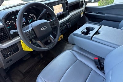 2025 Ford Super Duty F-550 DRW XL