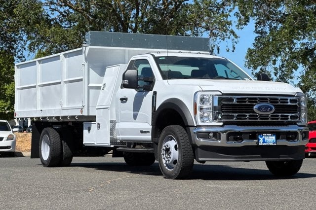 2025 Ford Super Duty F-550 DRW XL