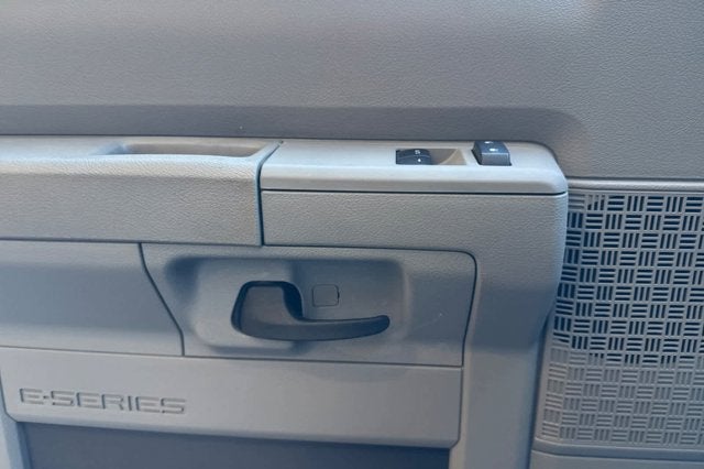 2026 Ford E-Series Cutaway E-350 SRW 138" WB