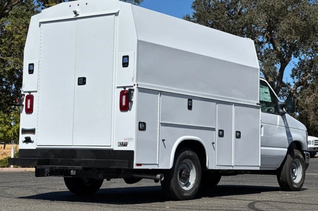 2026 Ford E-Series Cutaway E-350 SRW 138" WB