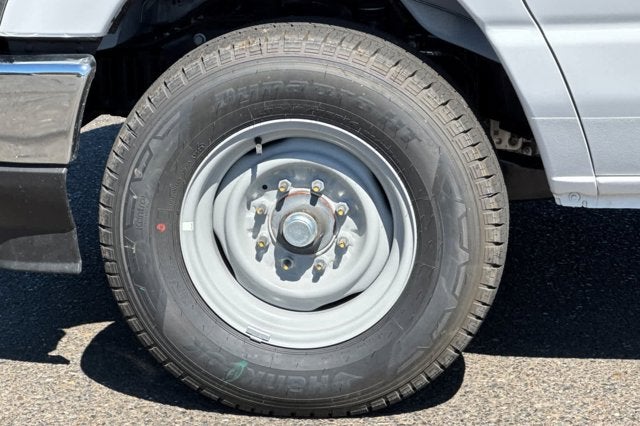 2026 Ford E-Series Cutaway E-350 SRW 138" WB