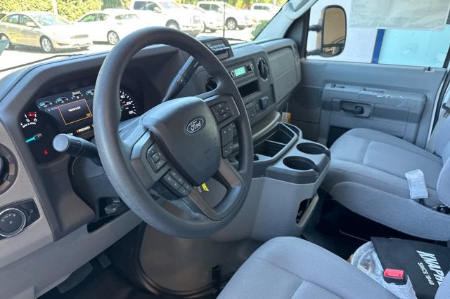 2026 Ford E-Series Cutaway E-350 SRW 138" WB