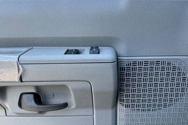 2026 Ford E-Series Cutaway E-350 SRW 138" WB