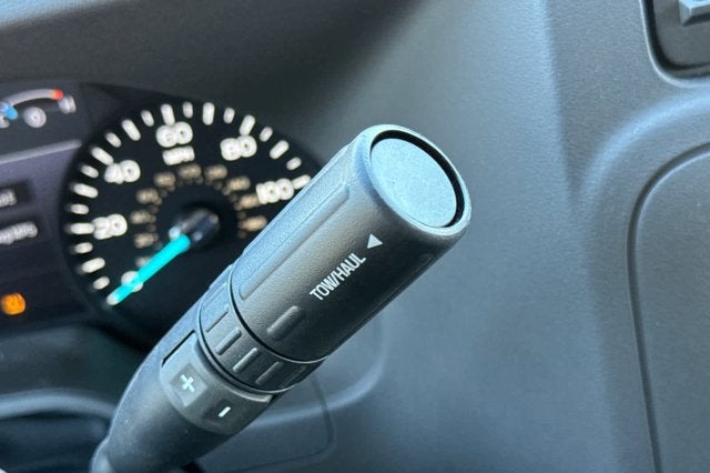 2026 Ford E-Series Cutaway E-350 SRW 138" WB