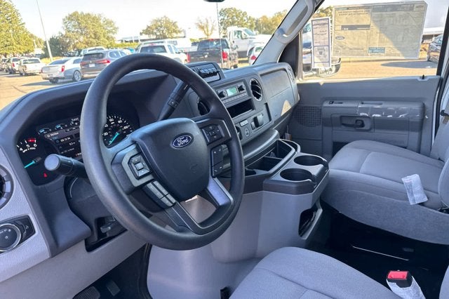 2026 Ford E-Series Cutaway E-350 SRW 138" WB